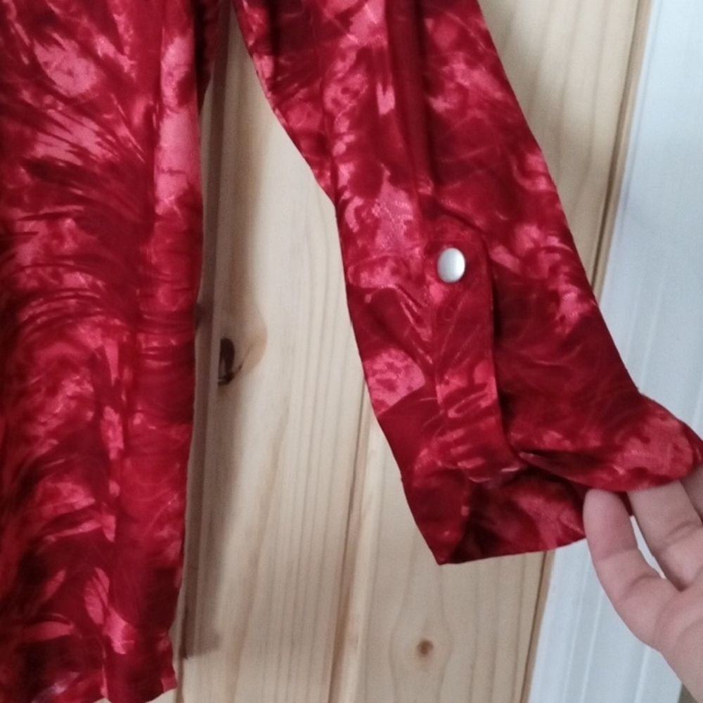 Notations Red Abstract Tunic Top - Picture 3 of 6